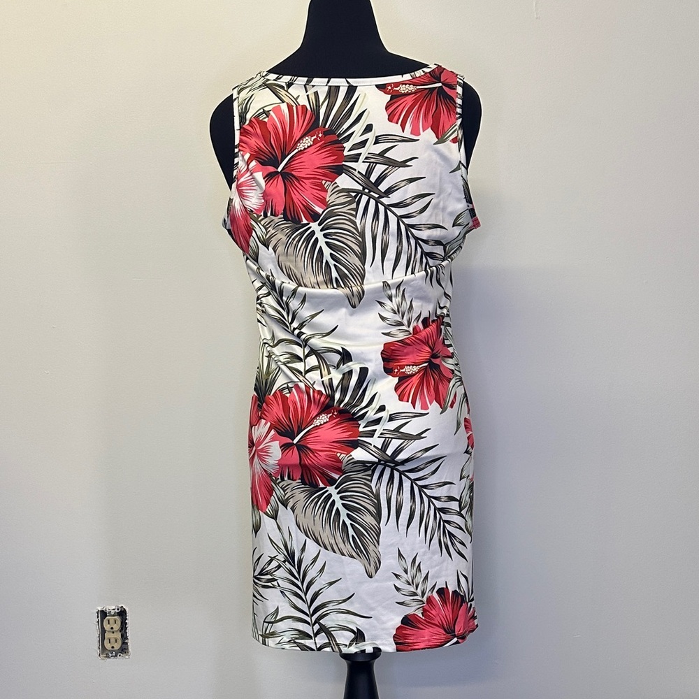 Floral White & Red Tropical Shift Dress size large - Picture 5 of 6